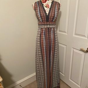 Maxi sleeveless dress